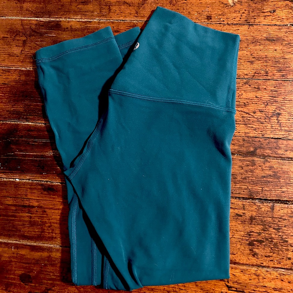 Lululemon High Rise Align Legging 23” - Size 4